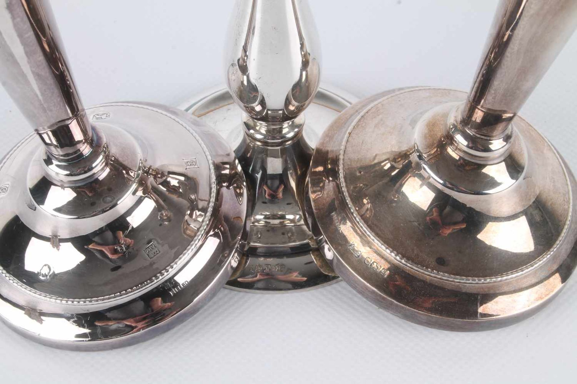 925 Silber Konvolut - Leuchter & Streuer,925 Sterling Silber, alle gefüllt, 3 Kerzenständer und 2 - Bild 3 aus 4