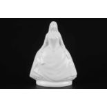 Meissen Figur elegante Dame, weisses Porzellan, Schwertermarke 1.Wahl, Höhe 11 cm x Breite 9 cm,