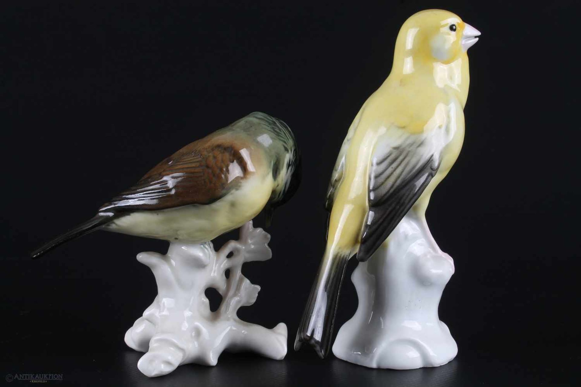 Karl ENS - 2 Vögel Porzellanfiguren,Volkstedt Porzellan, Höhe 13,5 cm und 9 cm, grüne Firmenmarke - Bild 2 aus 3