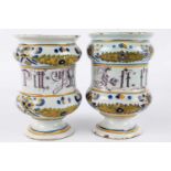 18. / 19. Jahrhundert 2 Keramik Apothekengefäße,Keramik, zylindrische Form mit mittig eingezogener