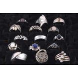 15 Silberringe,800-925 Silber, u.a. mit Farb- und Edelsteinen besetzt, verschiedene Größen, Formen