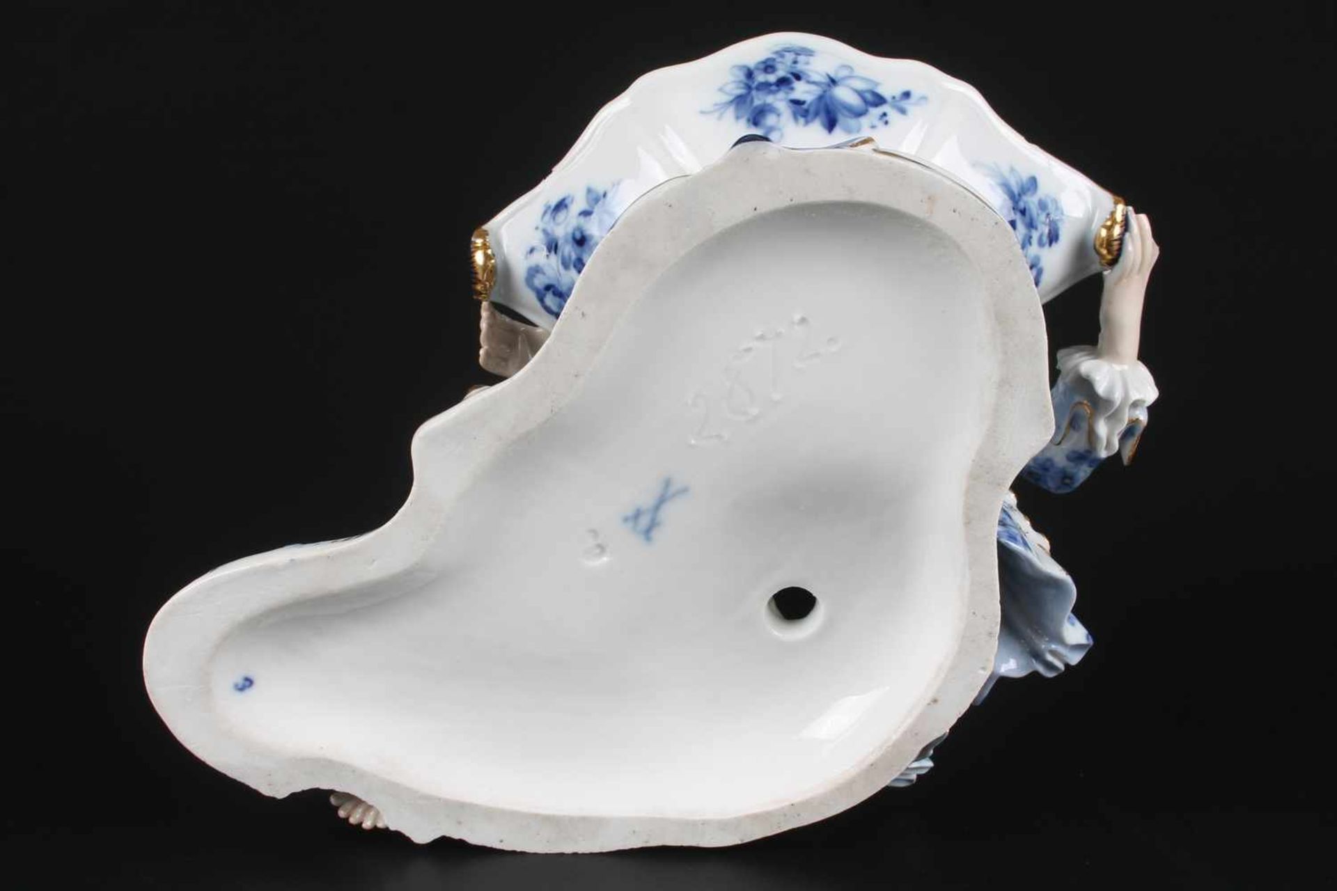 Meissen Knaufzeit Gewürzschale mit Rokoko-Kavalier, Schwertermarke 1. Wahl, Knaufzeit 1860-1924, - Bild 3 aus 4