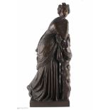 Frankreich um 1900/20, riesige Skulptur einer Schönheit, Jugendstil Figur, junge Schönheit mit