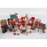 Große Sammlung Puppenstubenmöbel, teils antik, Möbelstück aus Holz, Metall und Porzellan,ca.. 40