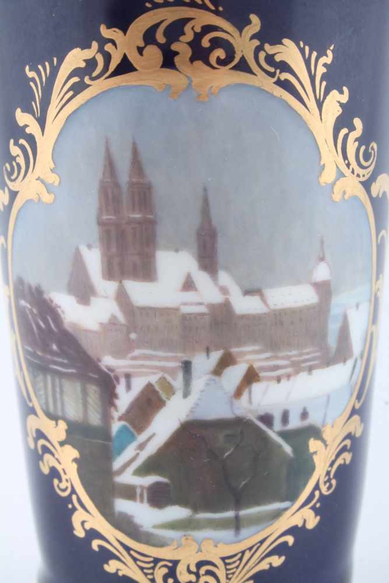 Meissen kobaltblaue Porzellan Vase mit Kathedralen-Motiv, Pfeifferzeit 1924 - 1934, Porzellanvase in - Bild 3 aus 5