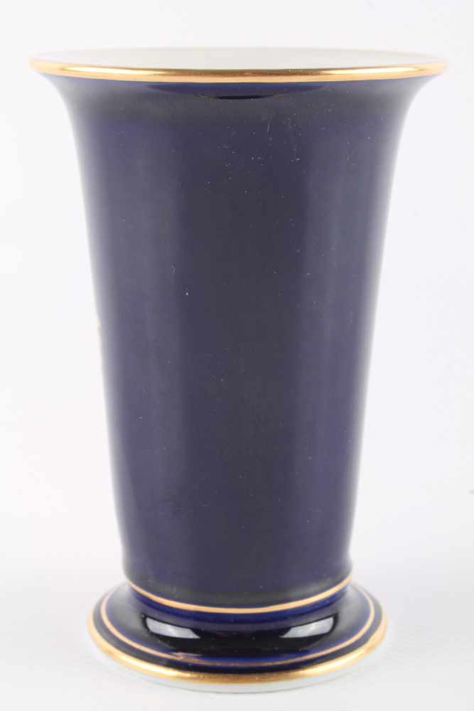 Meissen kobaltblaue Porzellan Vase mit Kathedralen-Motiv, Pfeifferzeit 1924 - 1934, Porzellanvase in - Image 2 of 5