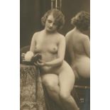 Mandel, Julien(um 1893-nach 1945). 8 erotische Photographien von weiblichen Akten, um 1920/30. 13,