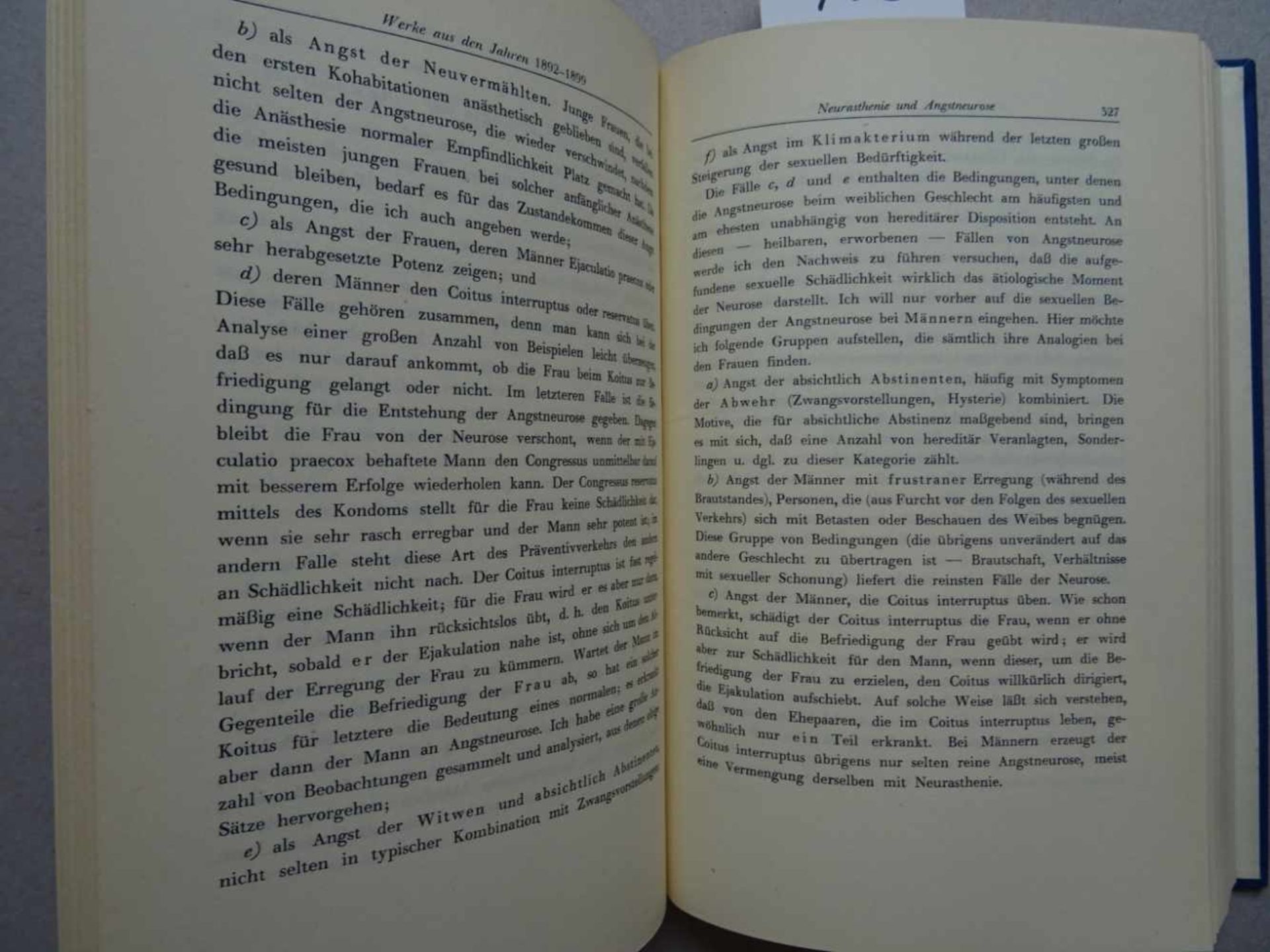 Psychologie.- Freud, S.Gesammelte Werke. Chronologisch geordnet. 18 in 17 Bdn. Mischauflage. London, - Bild 3 aus 3