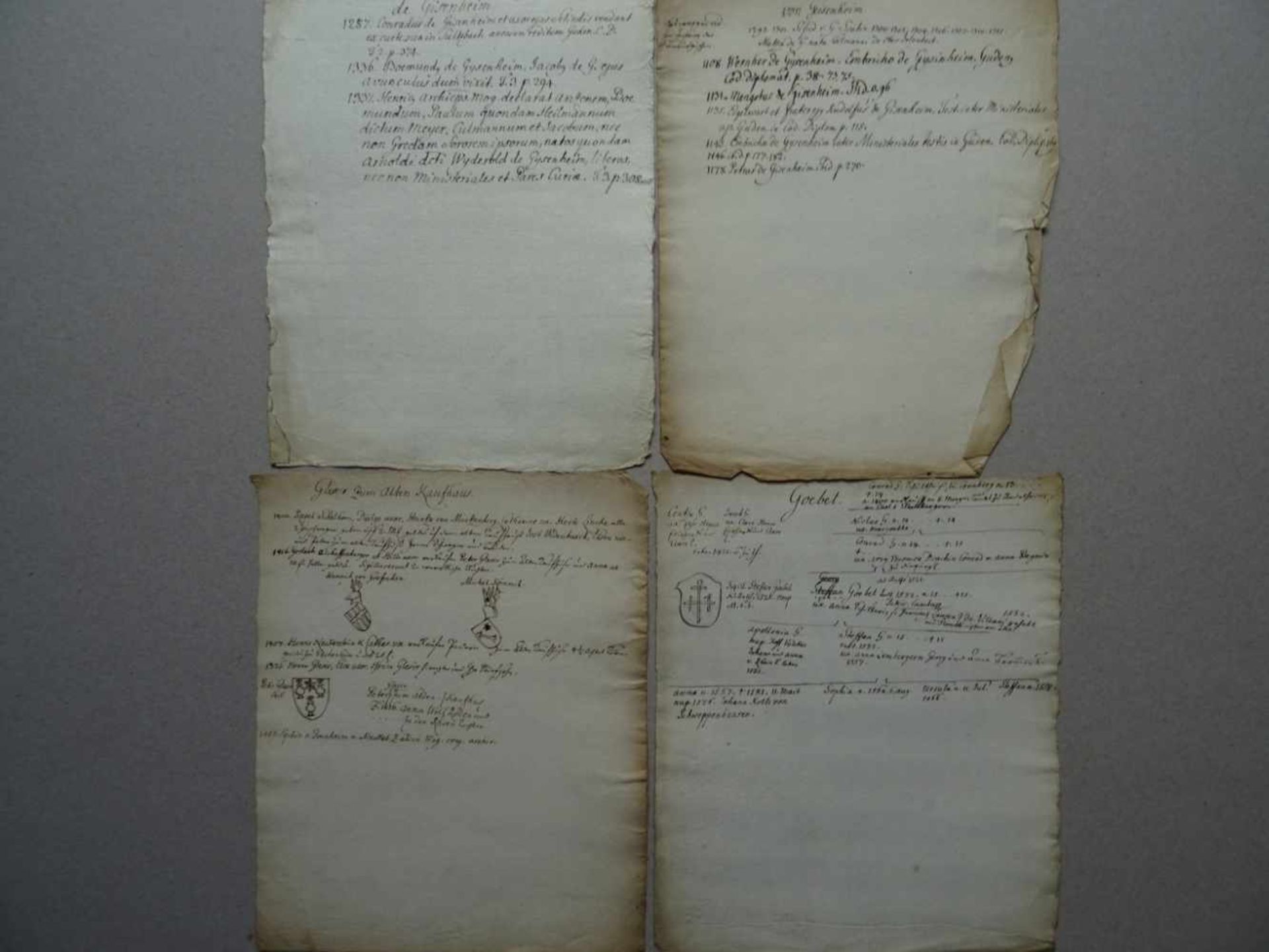 Heraldik.-Konvolut von 27 Blättern mit handschriftlichen Notizen zu verschiedenen Adelsfamilien,