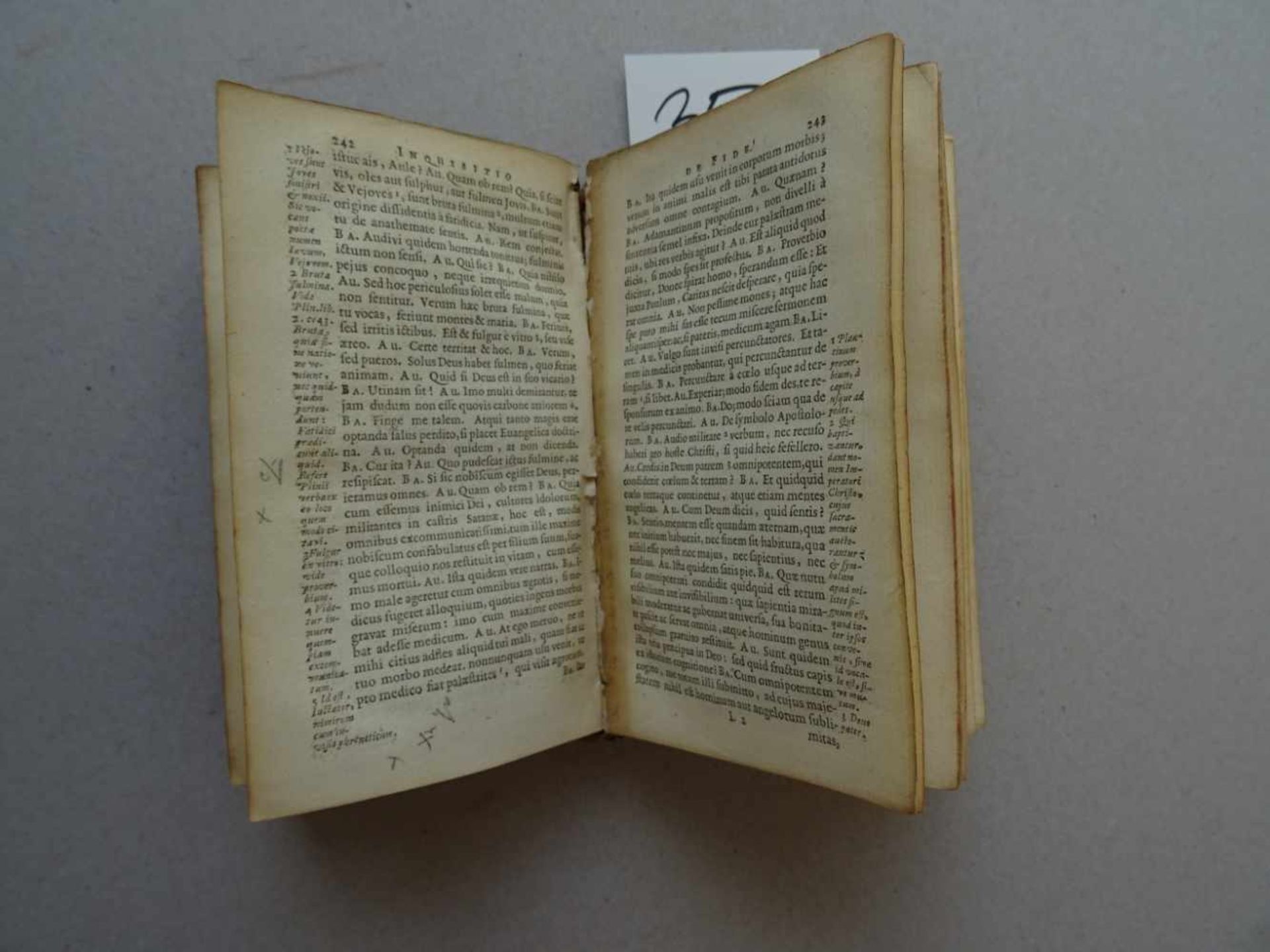 Erasmus von Rotterdam, D.Colloquia nunc emendatoria. Amsterdam, Elzevier, 1679. 9 Bll., 672 S. Mit - Bild 2 aus 3