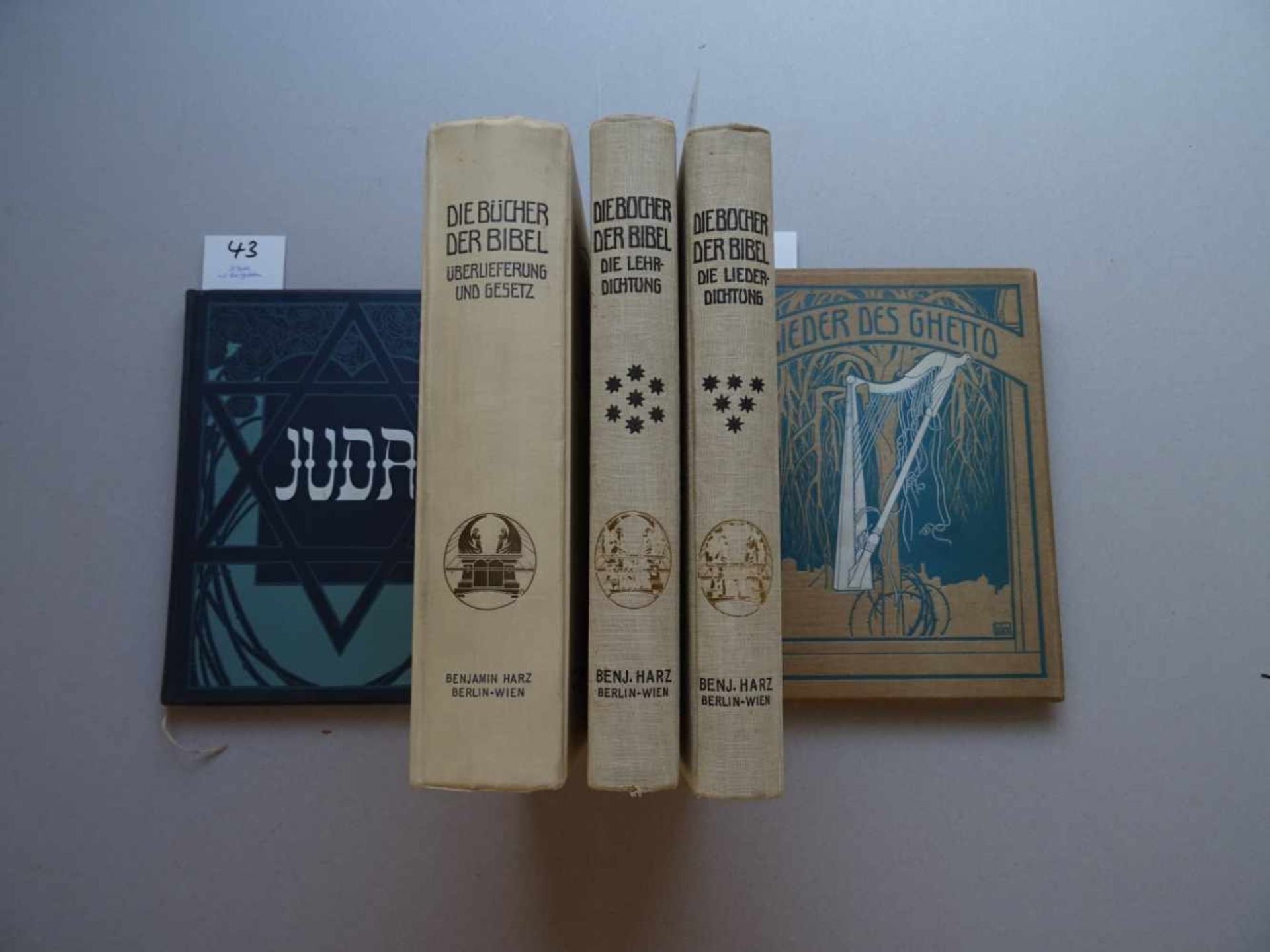 Judaica.- Rahlwes, F.(Hrsg.). Die Bücher der Bibel. Zeichnungen von E.M. Lilien. (2. Aufl.). Bde. I,