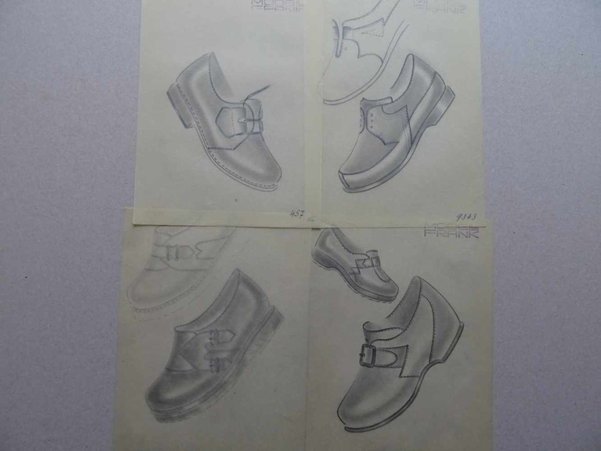 Schuhe.Sammlung von ca. 200 (davon einige farbig) Zeichnungen mit Darstellungen verschiedener - Bild 5 aus 5