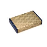 UNSIGNED, CIGARETTE BOX, YELLOW GOLD AND LAPIS-LAZULI. Very fine and rare 14k yellow [...]