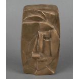 Werner Heinrich Nehring (1942-2013). Wandrelief in Form einer kubistischen Maske. Bronze, H=22 cm,