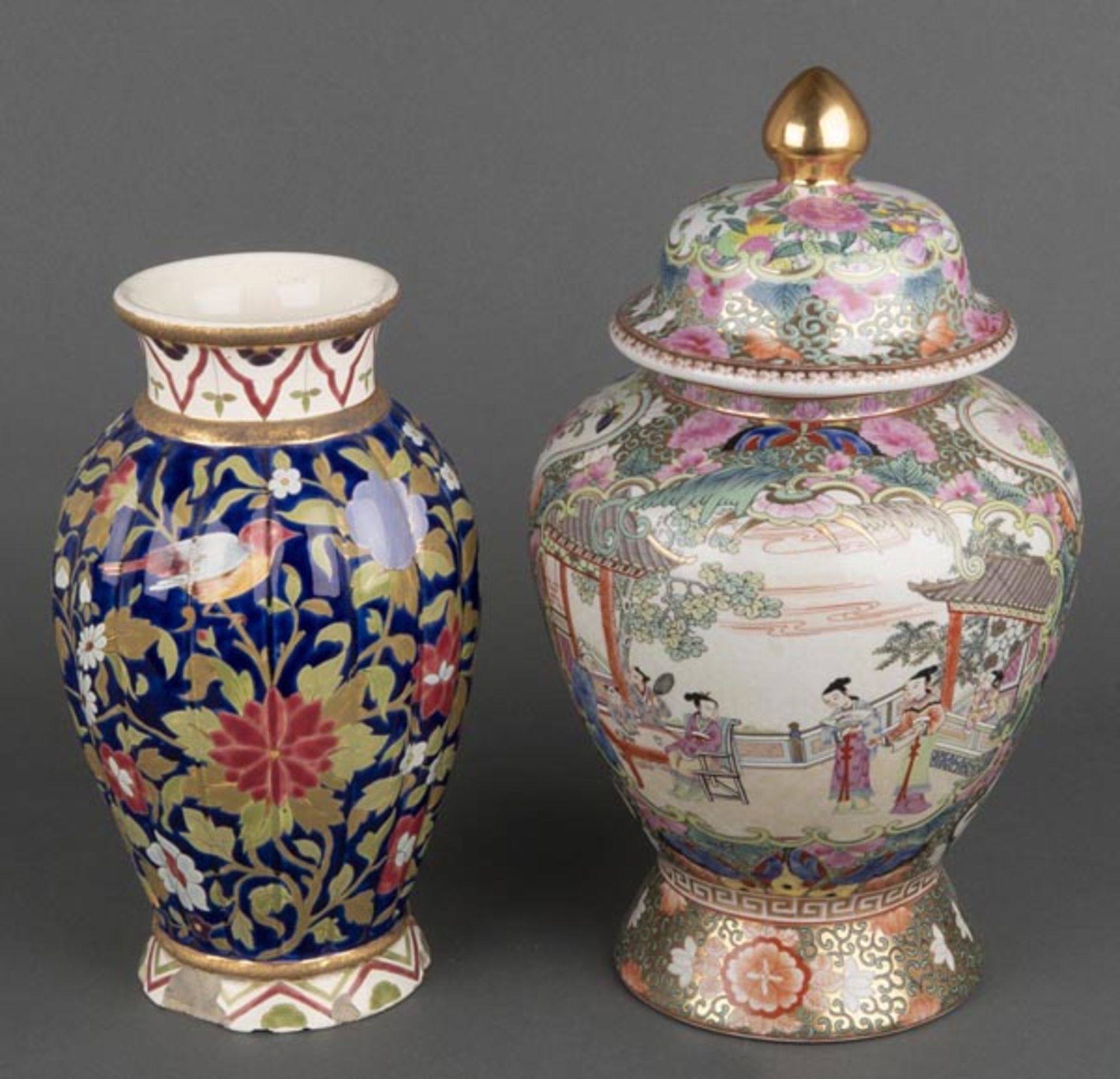 Deckelvase. China. Porzellan, bunt bemalt mit Figuren in Landschaft; dazu weitere Vase, H=37,5 /