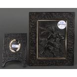 Relief Der Sommer. Deutsch 19. Jh. Ebenholz, geschnitzt, 20 x 16,5 cm; dazu geschnitzter Rahmen,