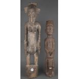 Trommler der Bakongo, Kongo; und Deble-Ahnenstampfer der Senufo, Elfenbeinküste. Massivholz,