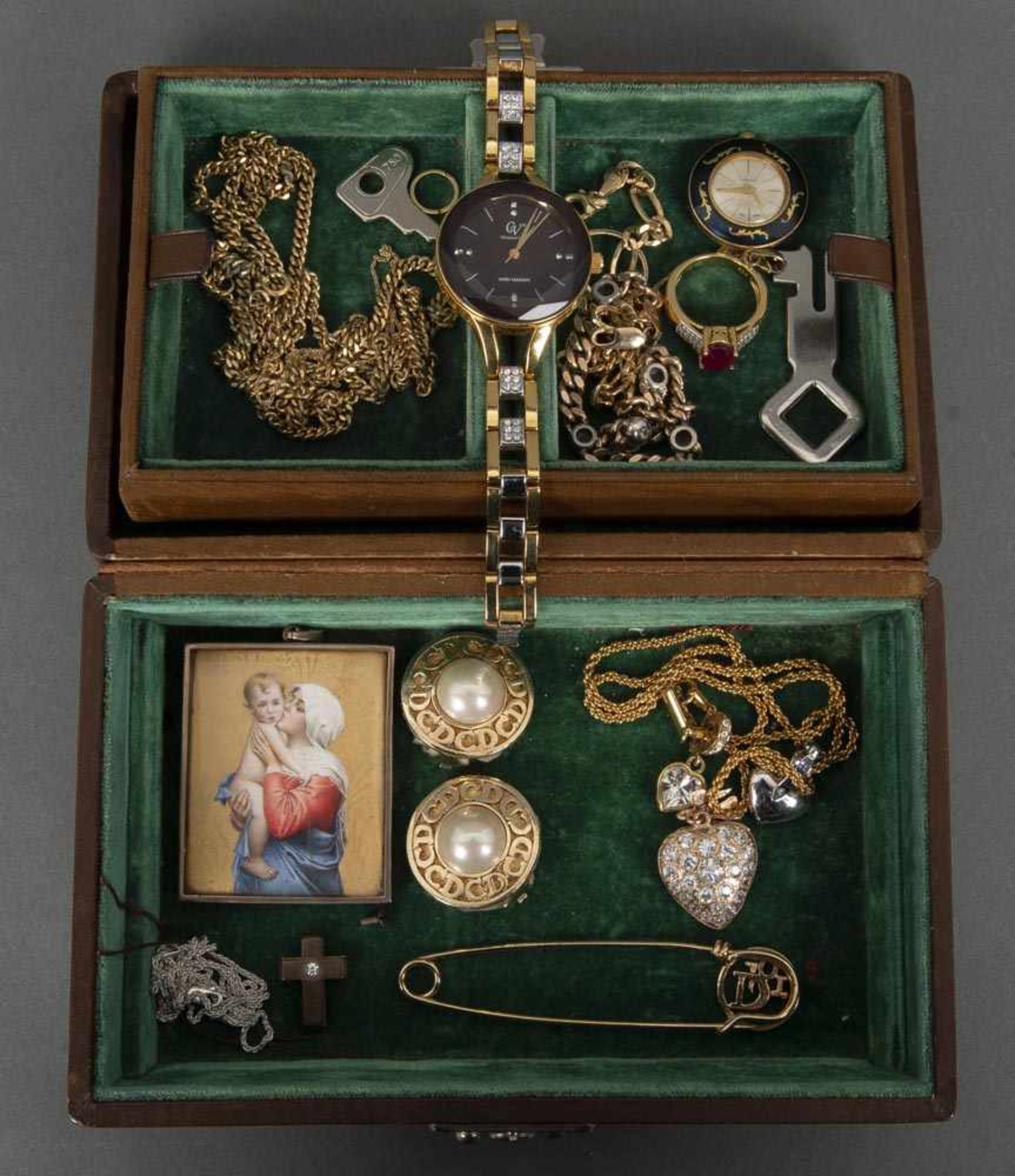 Konvolut Modeschmuck, u.a. Armbänder, Anhänger, Armbanduhr Christian Vieuw, Halsketten,