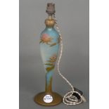Jugendstil-Tischlampenfuß. Frankreich, Croismare GV um 1900. Farbiges Glas, floral geschliffen und