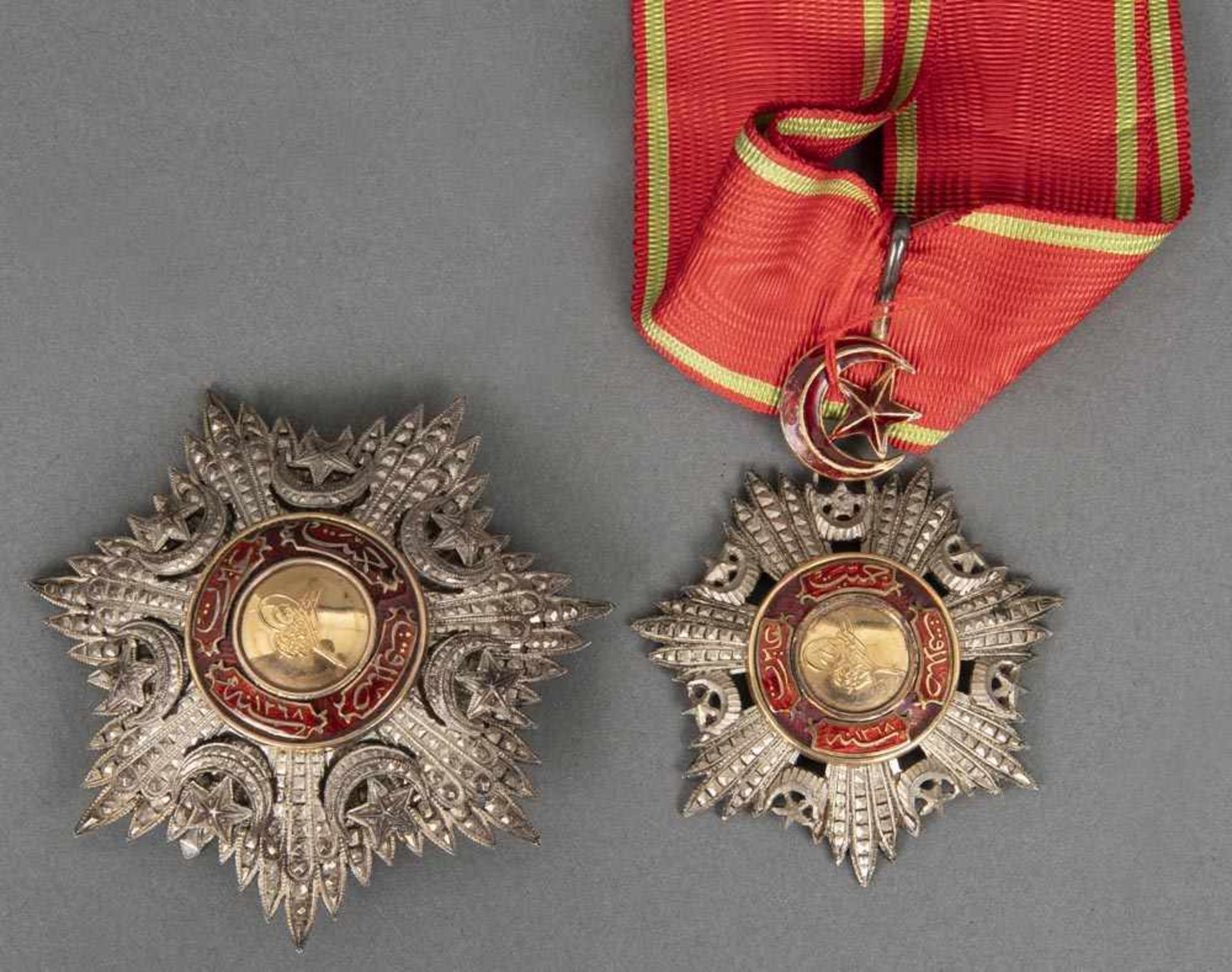 Bruststern des Medjidje-Ordens und Halskreuz für Großoffiziere. Türkei um 1890. Silber, vergoldet,