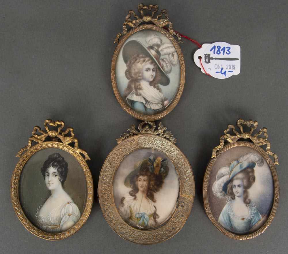 Miniaturist des 19. Jhs. Vier Damenporträts. Gouache/Bein, hi./Gl./gerahmt, in Bronzerahmen, 6 x 5