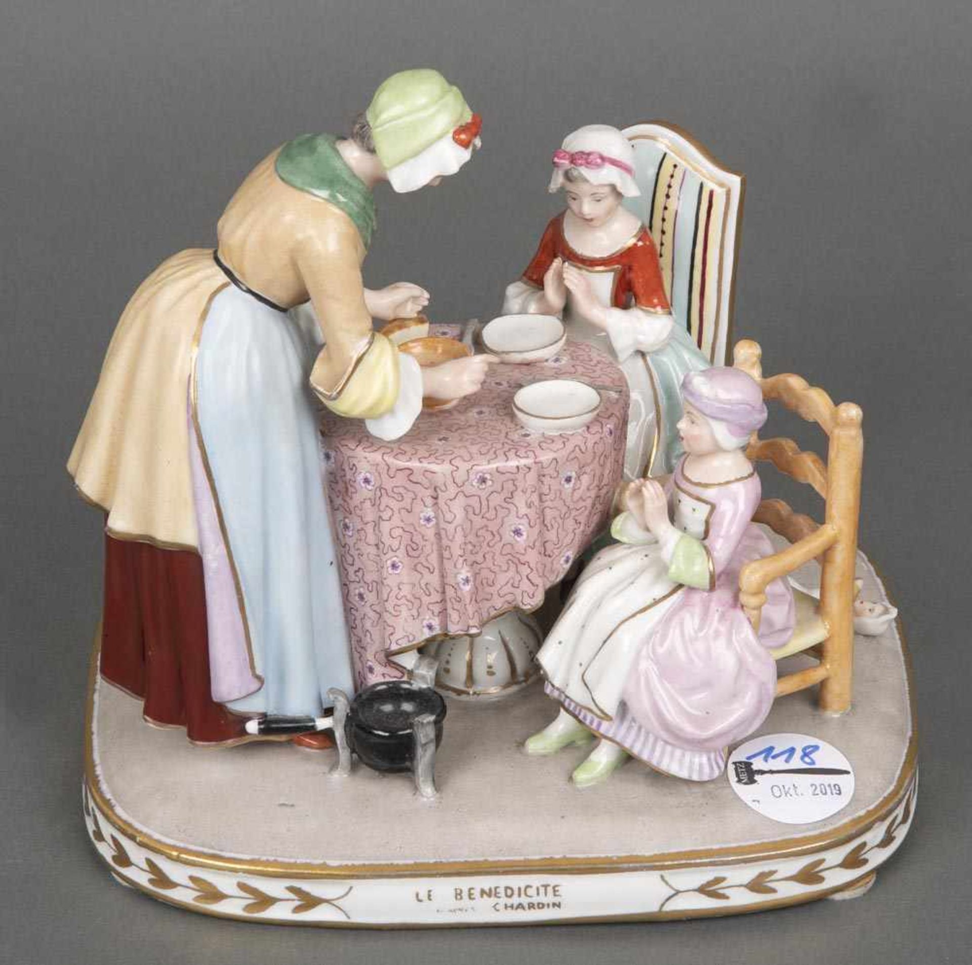 Le Benedicite d'apres Chardin. Frankreich 20. Jh. Porzellan, bunt bemalt, H=19,5 cm.- - -25.00 %