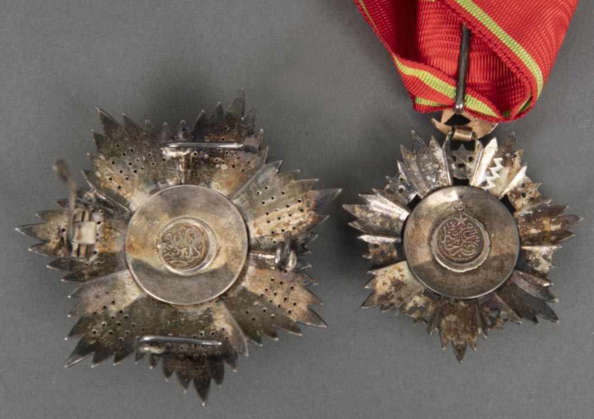 Bruststern des Medjidje-Ordens und Halskreuz für Großoffiziere. Türkei um 1890. Silber, vergoldet, - Bild 2 aus 2