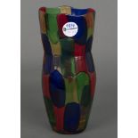 Vase. Murano 20. Jh. Farbiges Glas mit Rautendekor, bez., H=26 cm.- - -25.00 % buyer's premium on