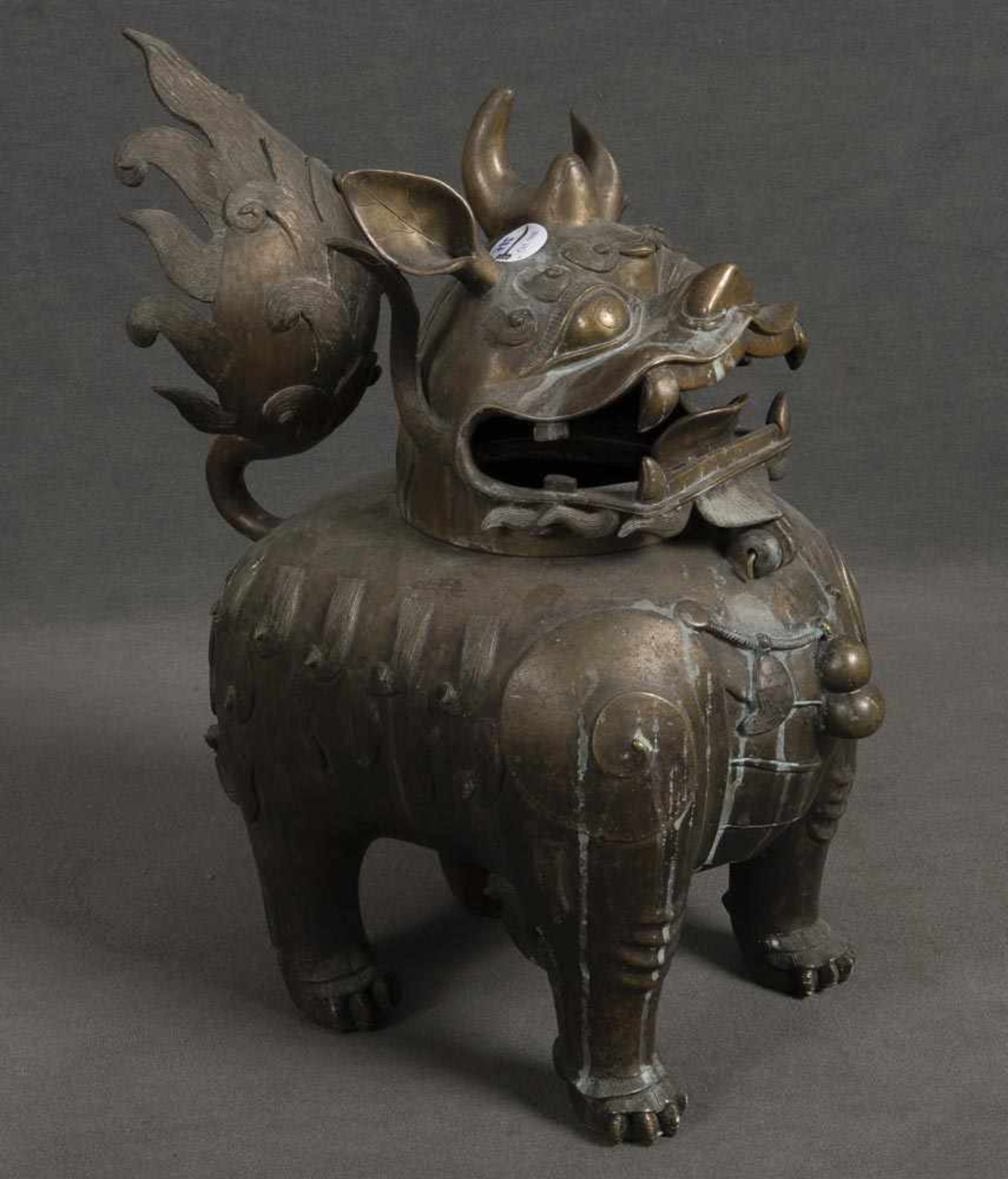 Foh-Hund. China. Bronze, H=50,5 cm.- - -25.00 % buyer's premium on the hammer price, VAT included