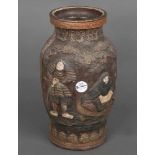 Vase. Japan. Keramik, figürlich reliefiert und bunt bemalt, H=37 cm.- - -25.00 % buyer's premium