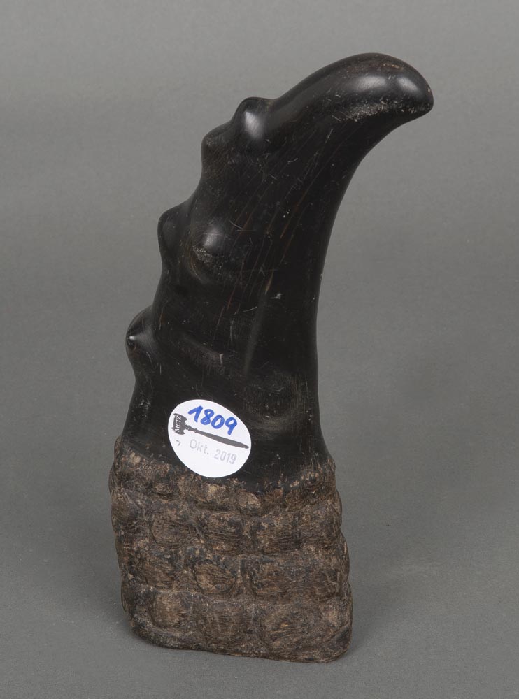 Horn, L=24 cm.- - -25.00 % buyer's premium on the hammer price, VAT included