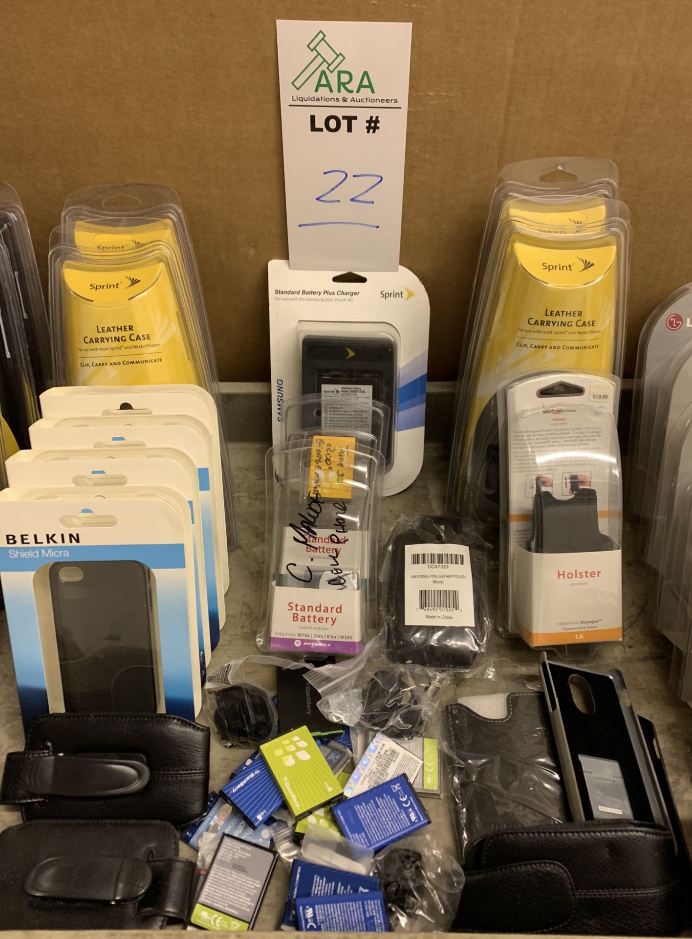 LARGE LOT BRAND NEW CELL PHONE ITEMS, BATTERIES ++ - Image 2 of 3