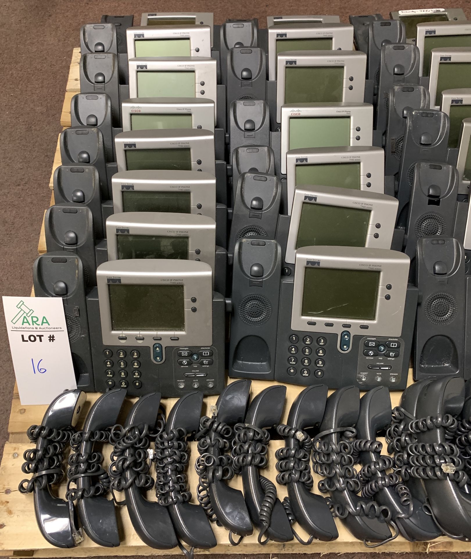 29 CISCO PHONE SYSTEMS - MODEL 7940 - INCLUDING HANDSETS - Image 2 of 3