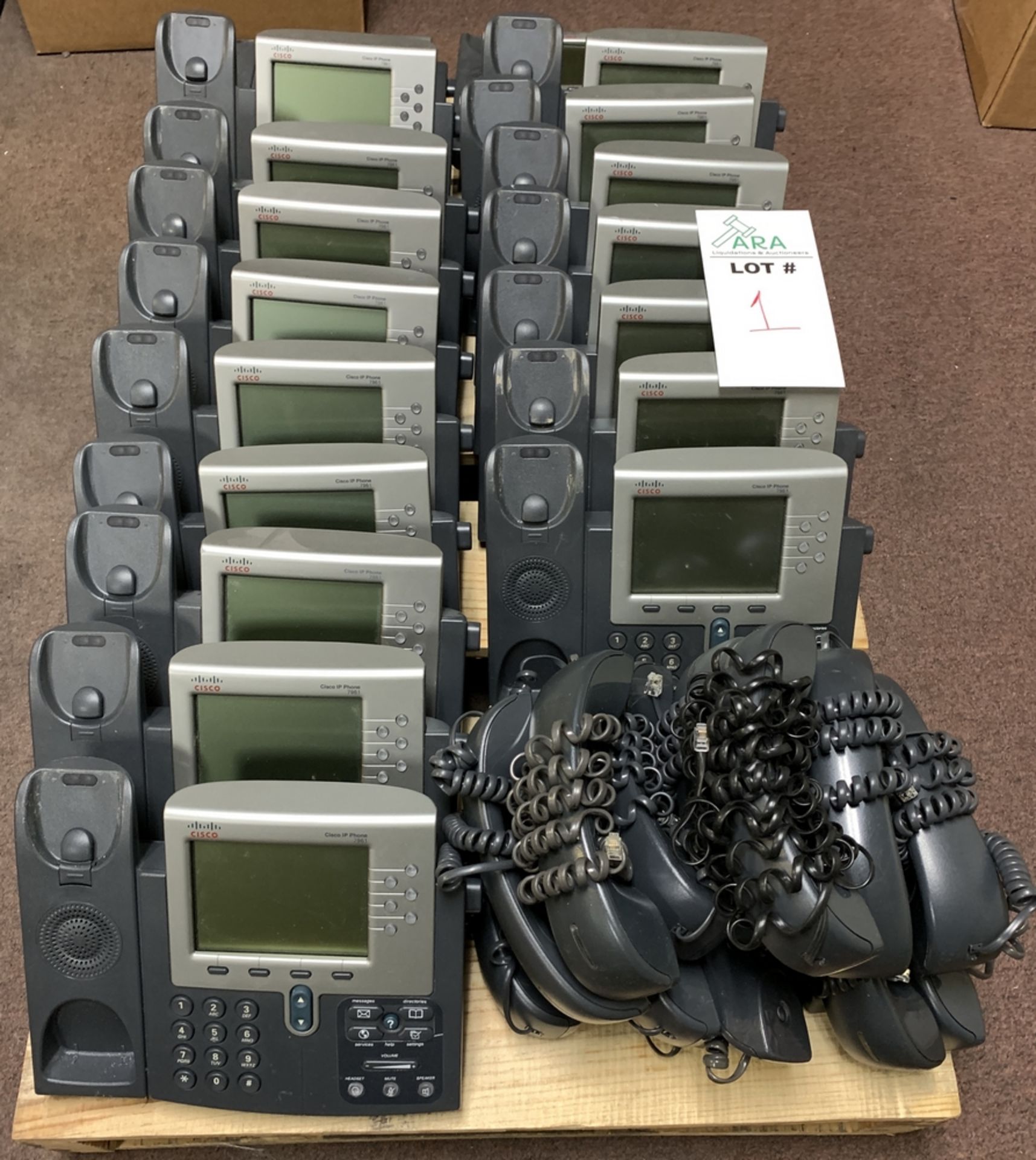 18 CISCO PHONE SYSTEMS - MODEL 7961 - INCLUDING HANDSETS ALL ITEMS ARE SOLD AS IS UNTESTED BUT - Bild 2 aus 4