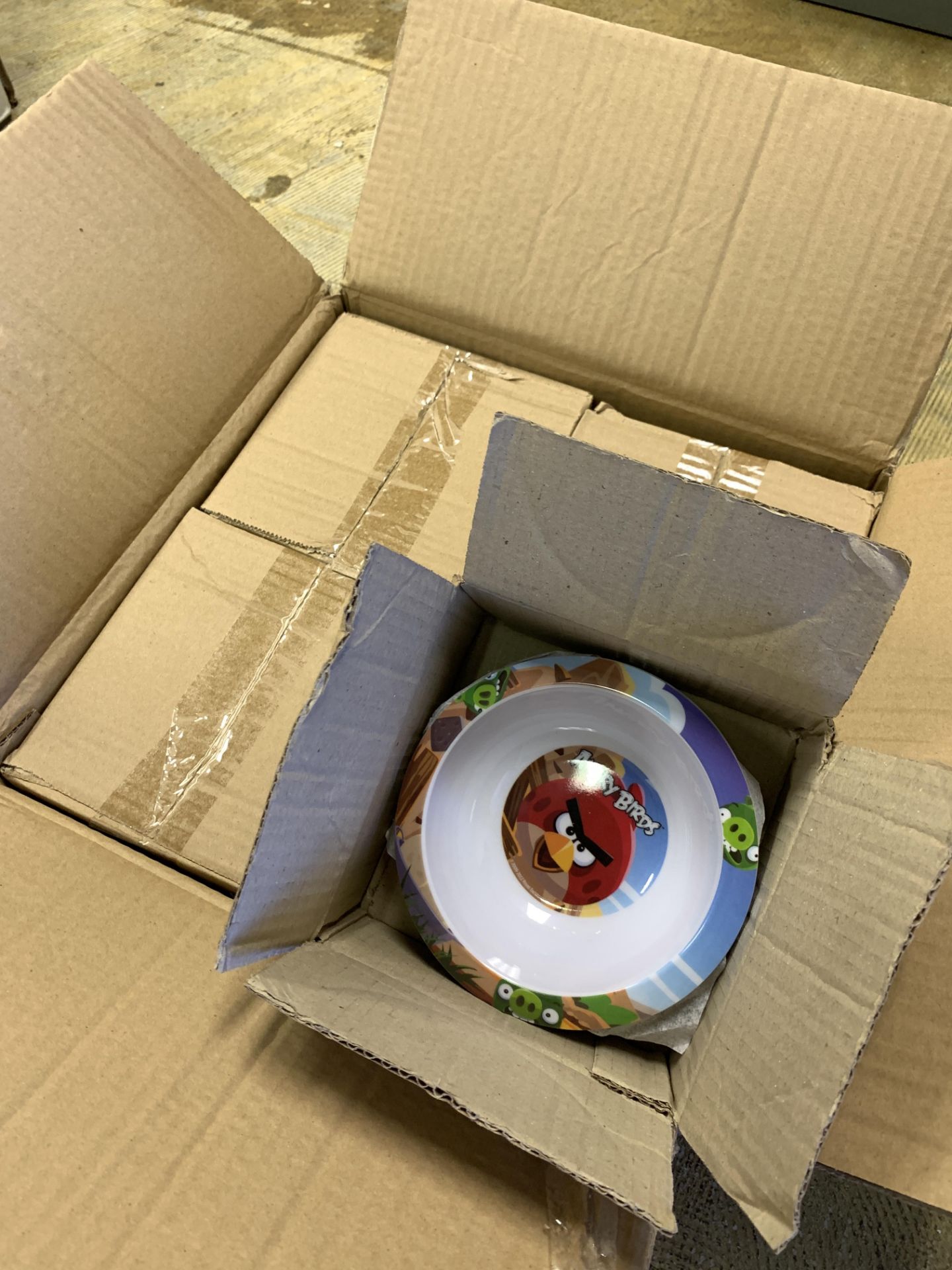 240 x Angry Birds Branded Melamine Bowls