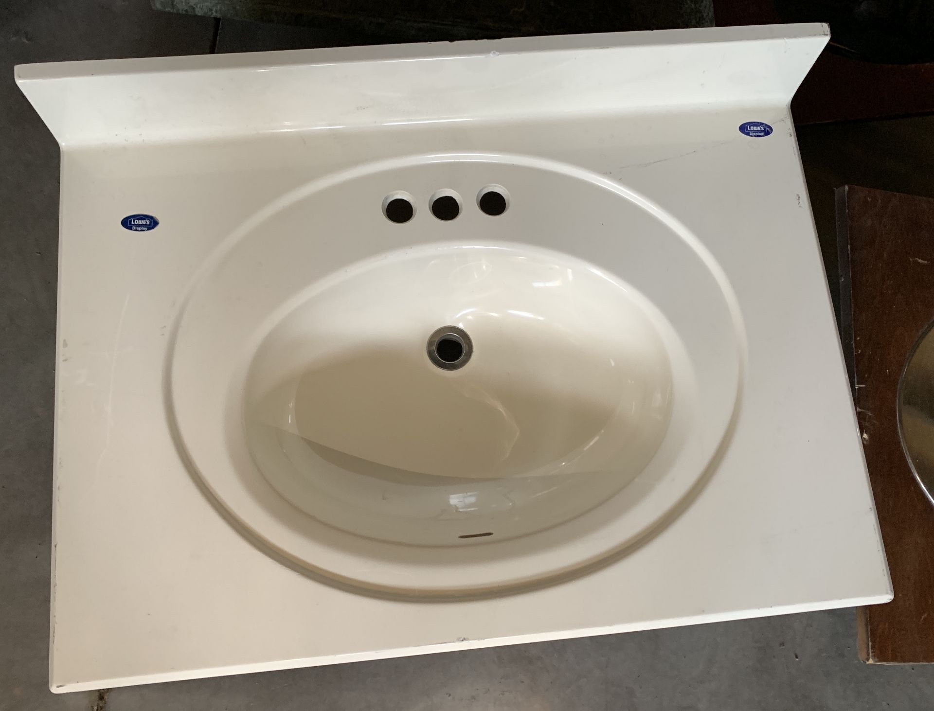 4x Lowes Sinks - Image 3 of 6