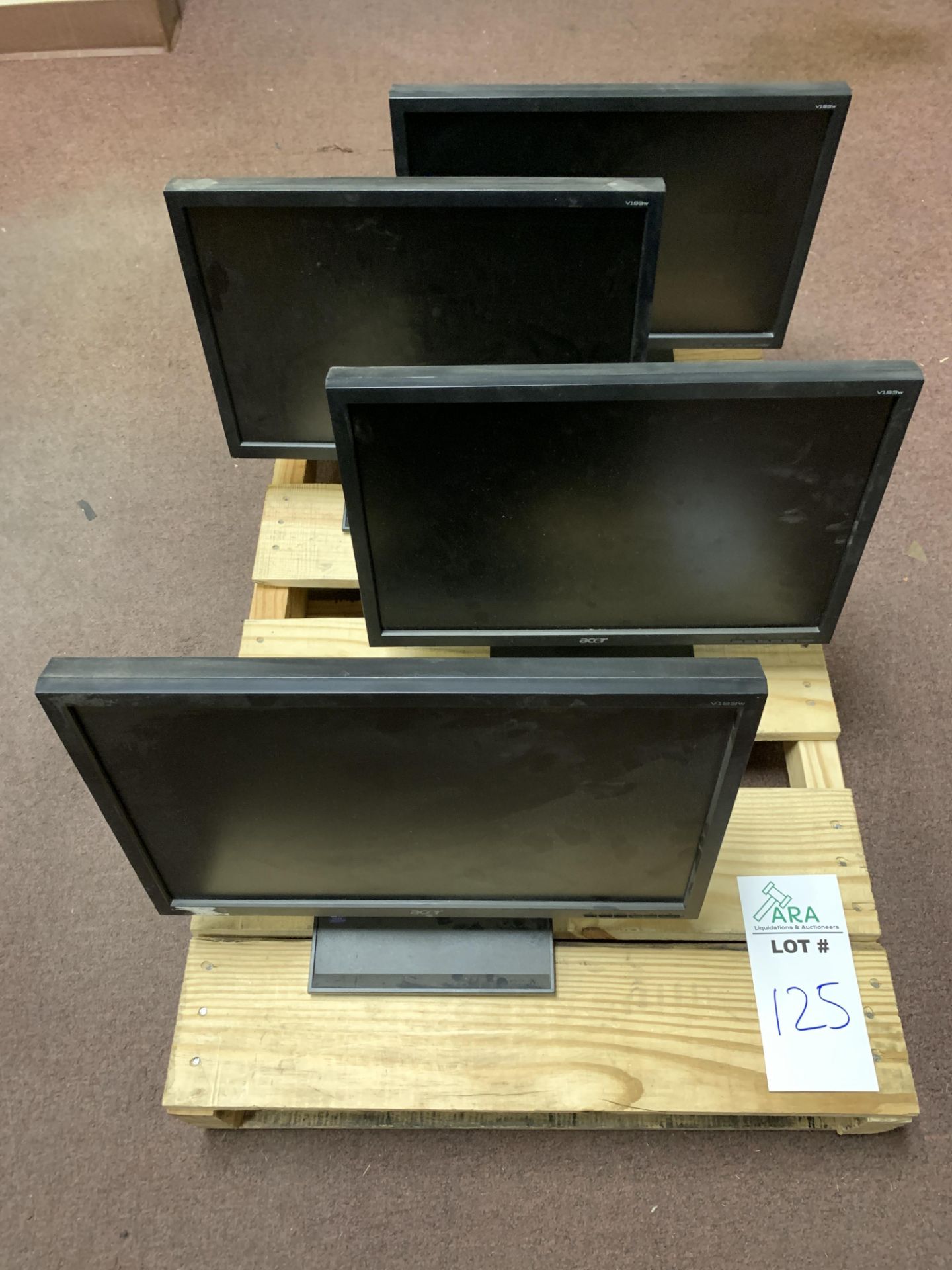 4 ACER V193W COMPUTER MONITORS