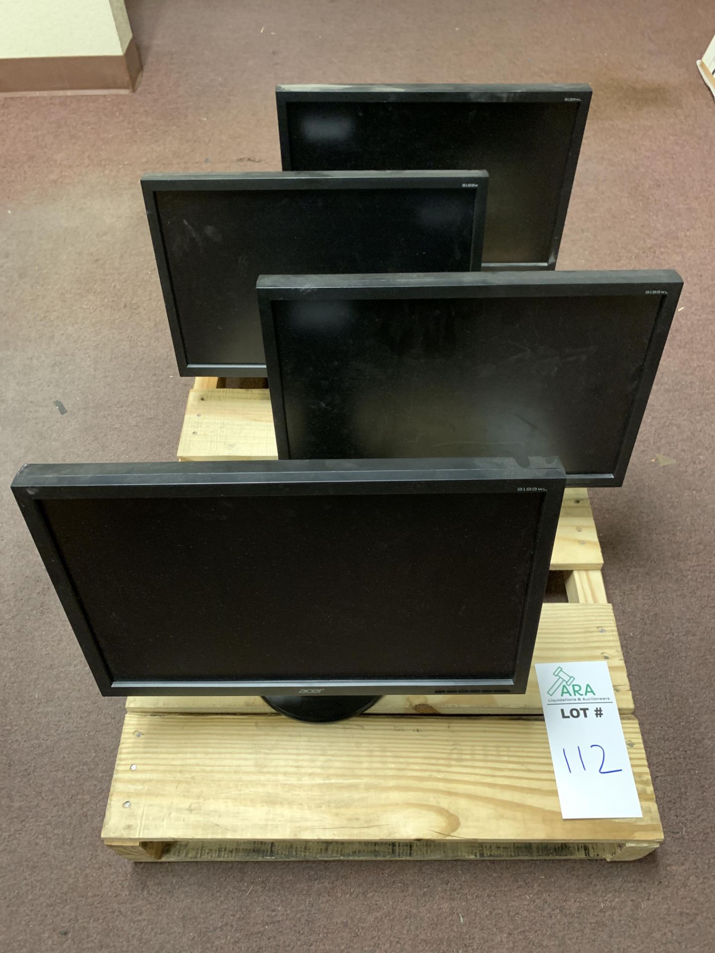 4 ACER COMPUTER MONITORS: 3 ACER B193WL, 1 ACER B193W