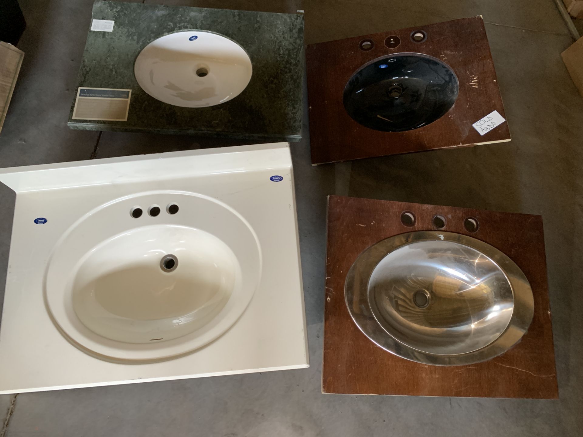 4x Lowes Sinks