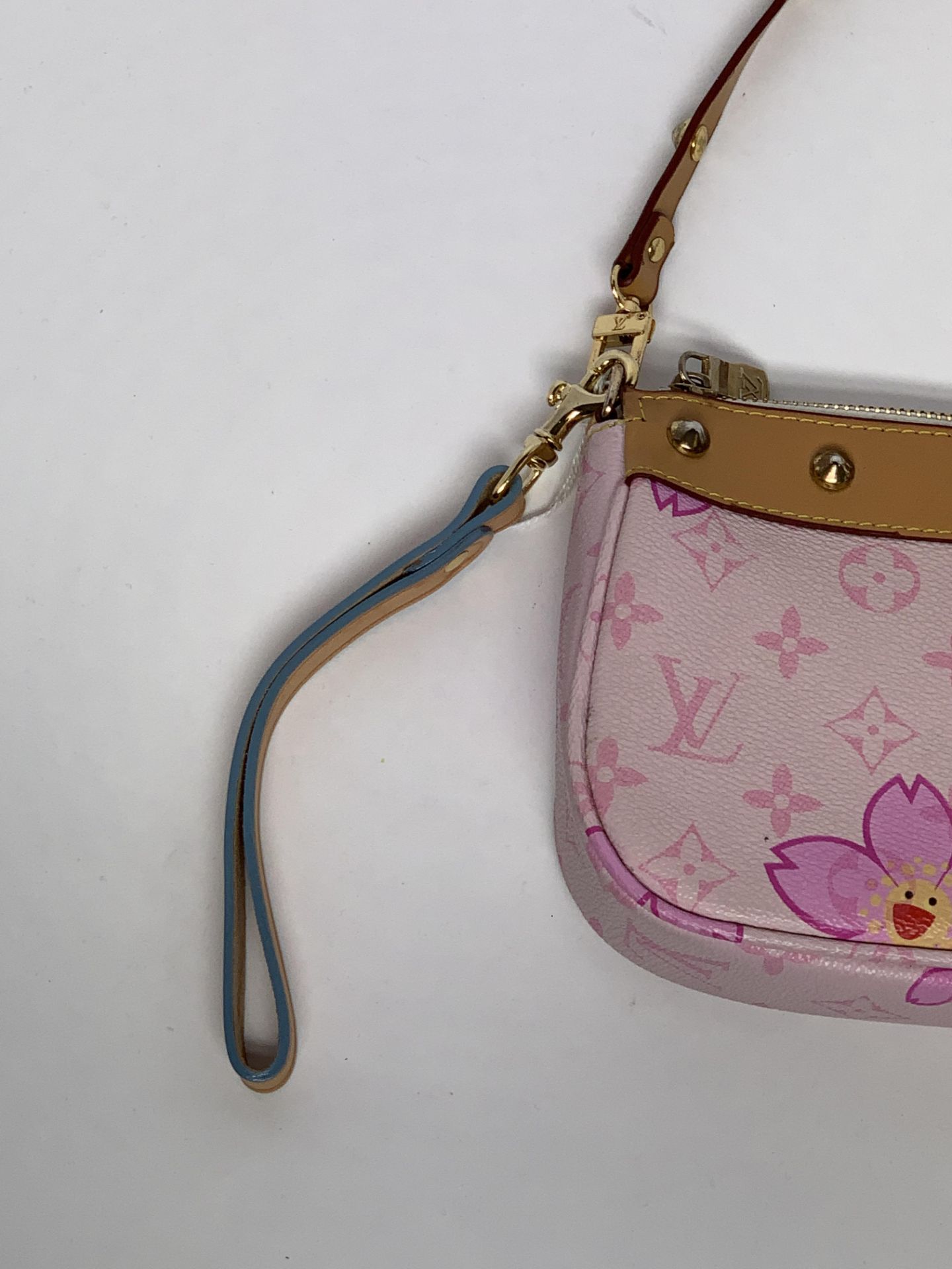 Louis Vuitton LV Luxury Shoulder Handbag Purse Clutch Wristlet, Pink, Flower Print, Interior Pocket - Image 3 of 6