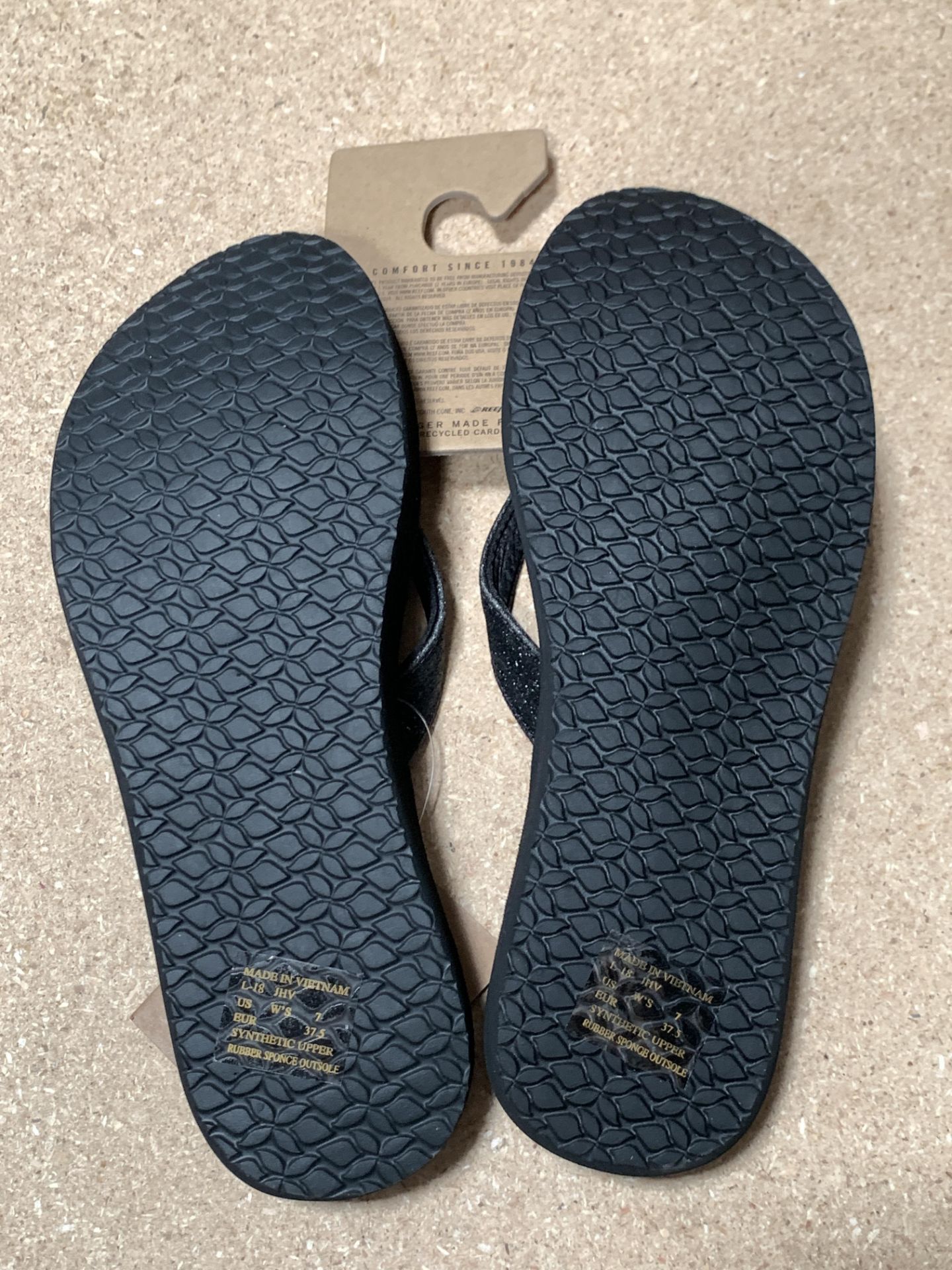 6 Pairs REEF Flip Flop Sandals, Star Cushion Black, New w. Tags, Various Sizes (Retail $282) - Image 5 of 5