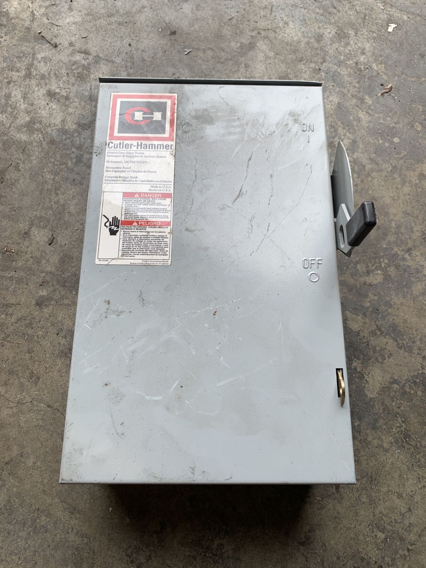 Cutler-Hammer General Duty Safety Switch Electrical Supply Unit, Ship from / pick up in Los Angeles