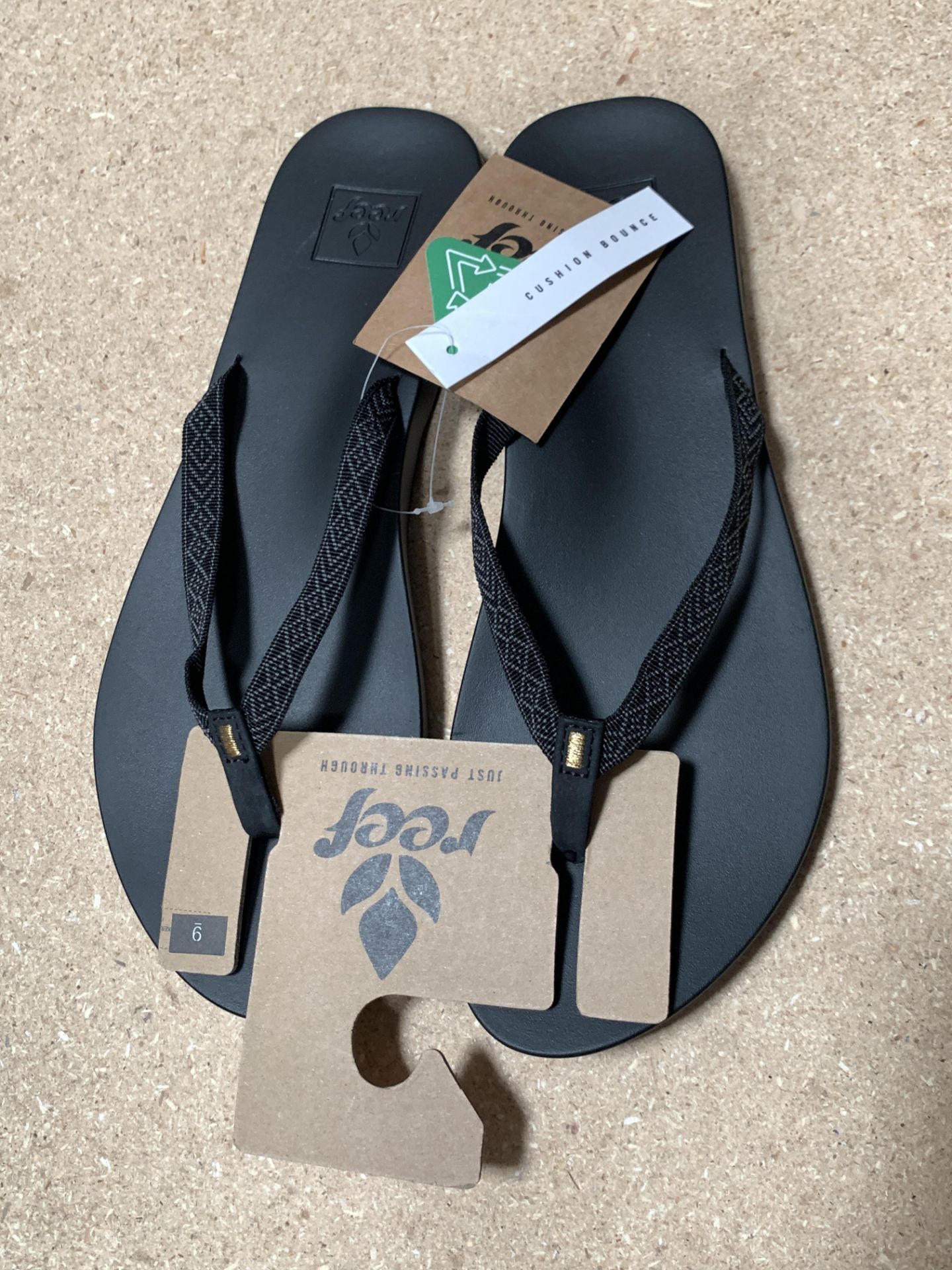 8 Pairs REEF Flip Flop Sandals, Cushion Bounce Woven Black, New w. Tags, Various Sizes (Retail $344) - Image 3 of 5