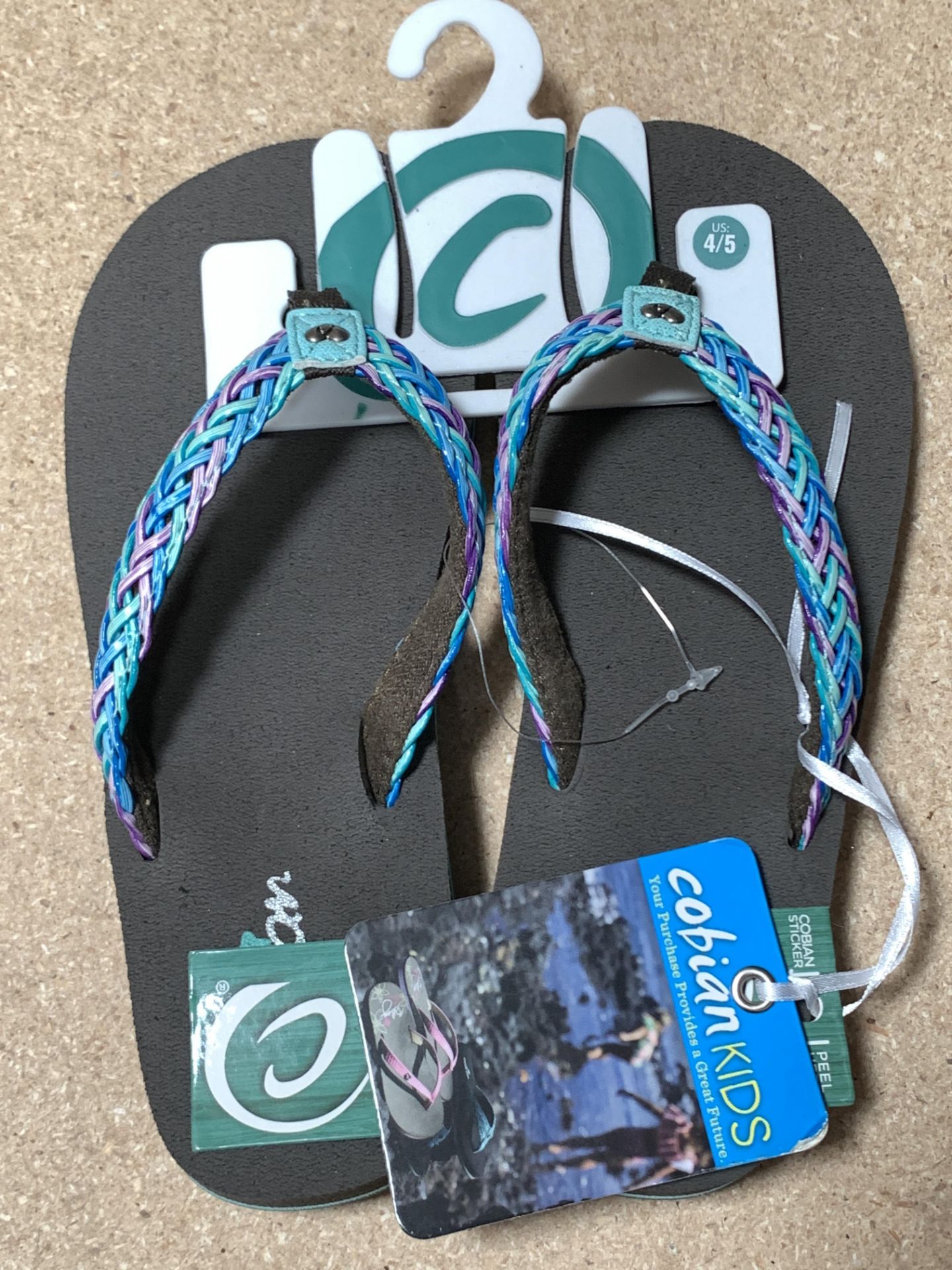 10 Pairs Cobian Kids Flip Flop Sandals, Lil Shimmer &Lil Lalati, New, Various Sizes (Retail $240) - Image 3 of 8