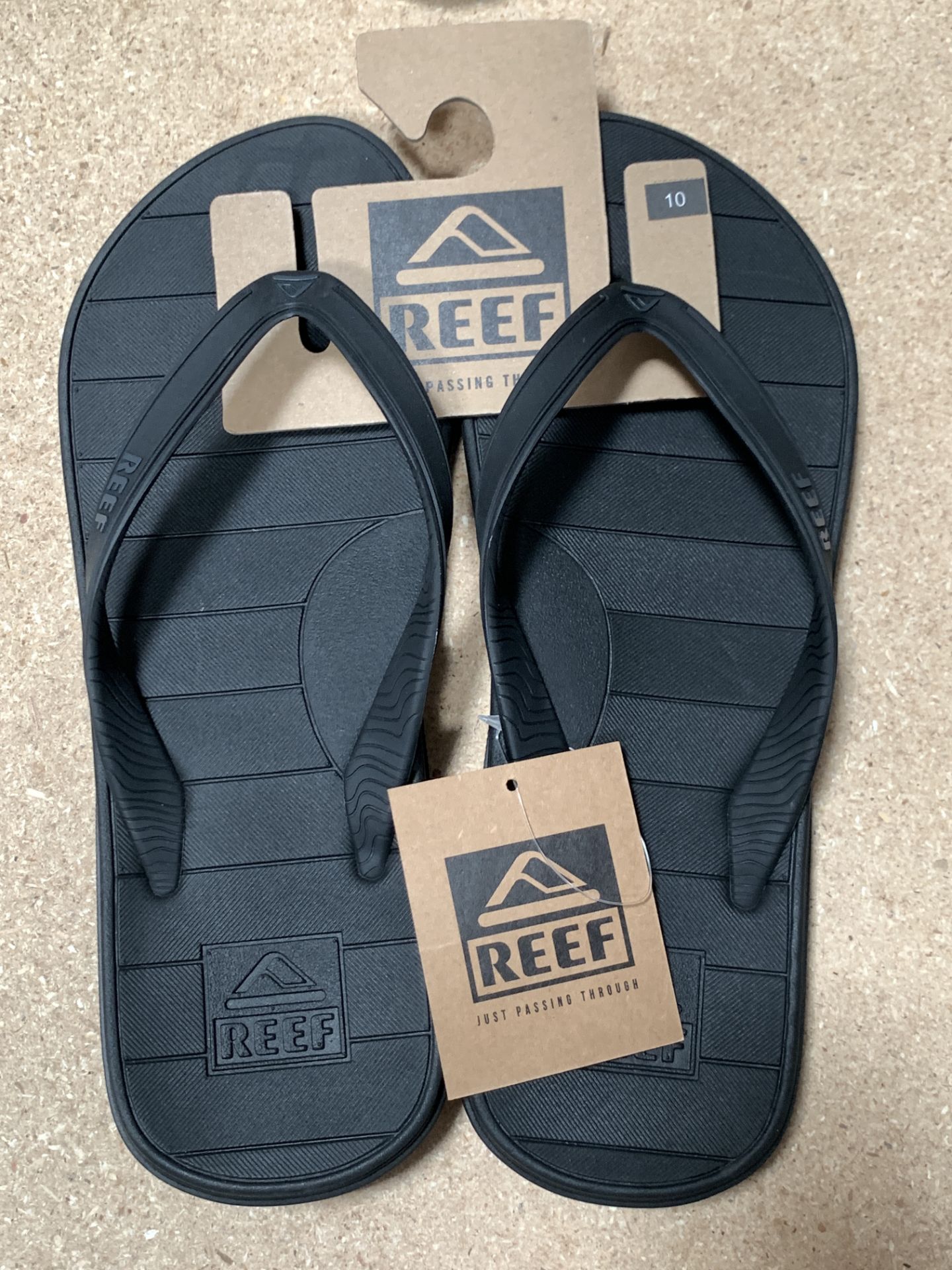 9 Pairs REEF Flip Flop Sandals, Men's, New w. Tags, Various styles and sizes, (Retail $399) - Image 6 of 8