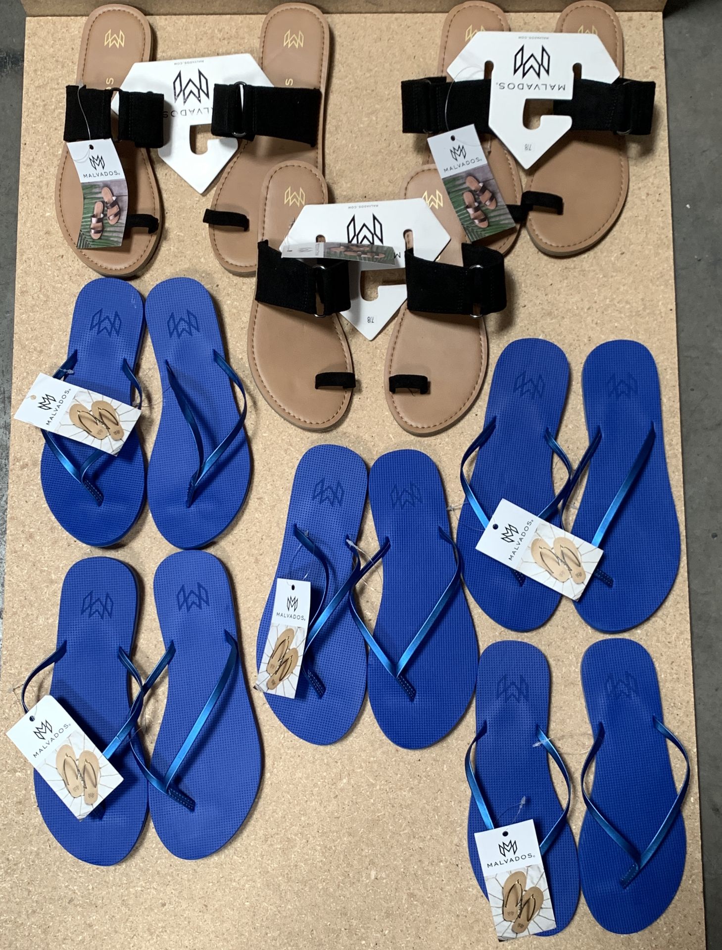 8 Pairs Malvados Flip Flip Sandals, New, Various Sizes. Lux Grace and Icon Tori (Retail Value $337)