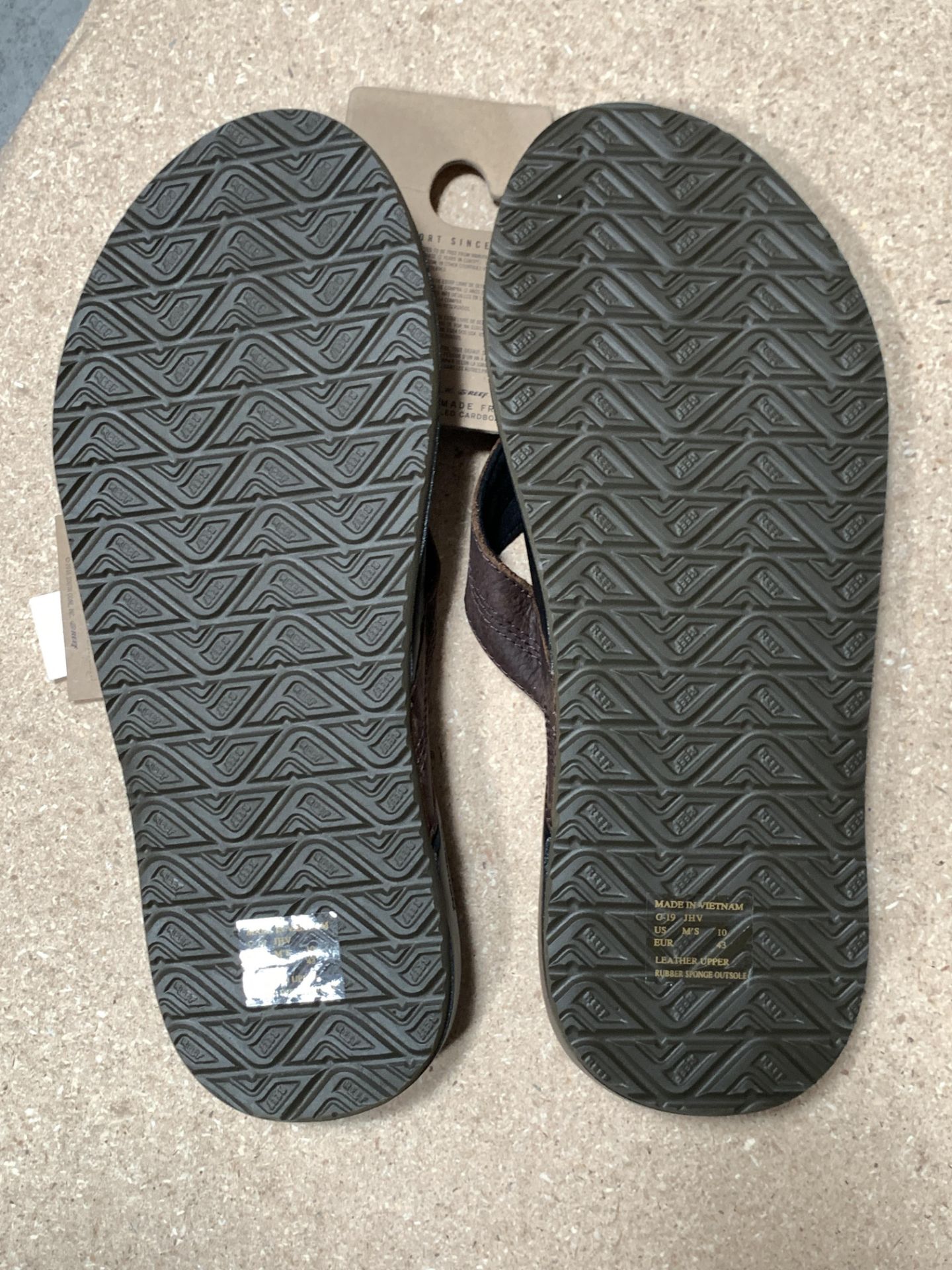 8 Pairs REEF Flip Flop Sandals, New w. Tags, Various Styles and Sizes (Retail $500) - Image 4 of 10