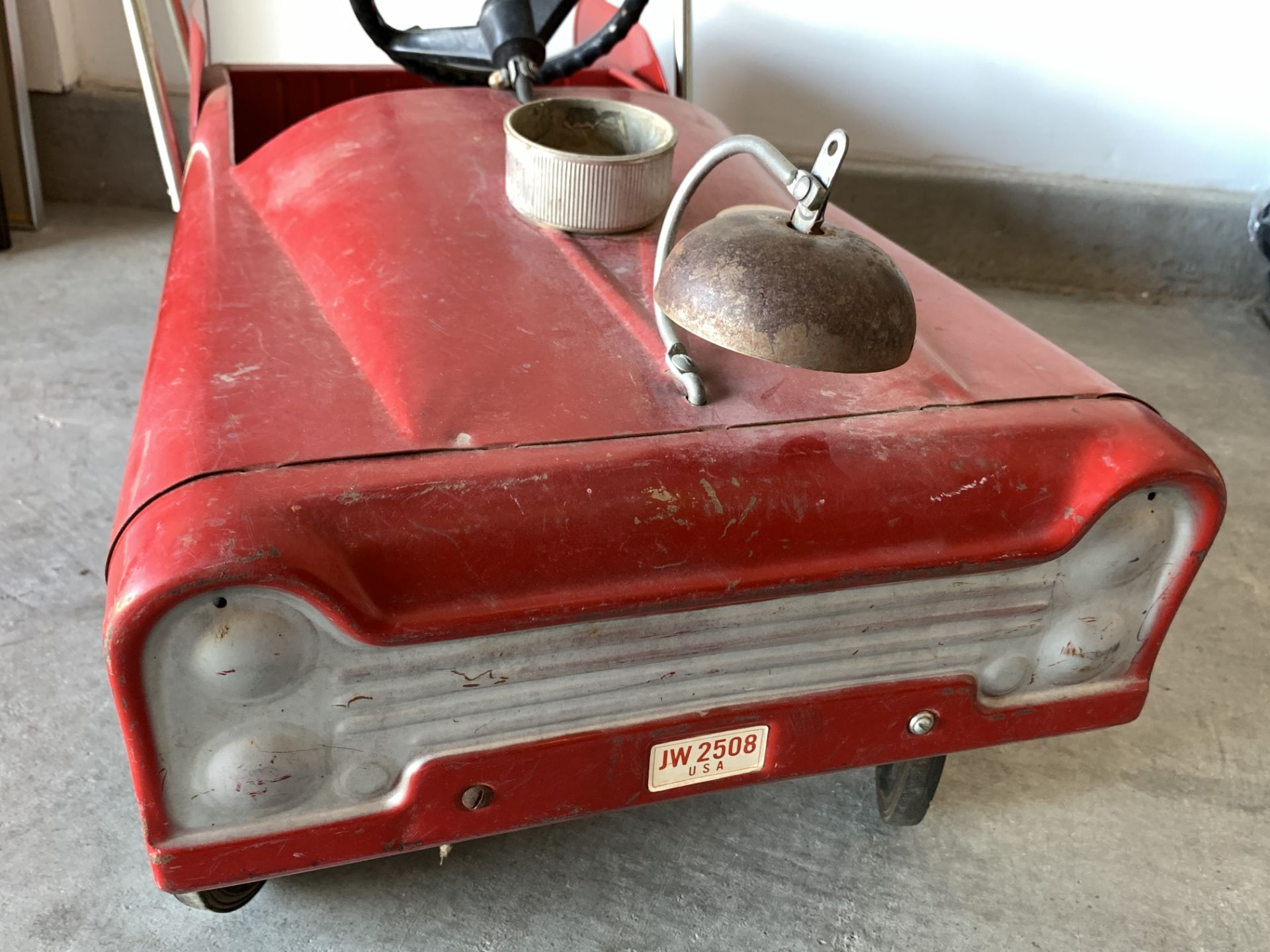 Vintage Fire Engine Truck, Children's Pedal Riding Car, AMF Fire Fighter - Image 8 of 8