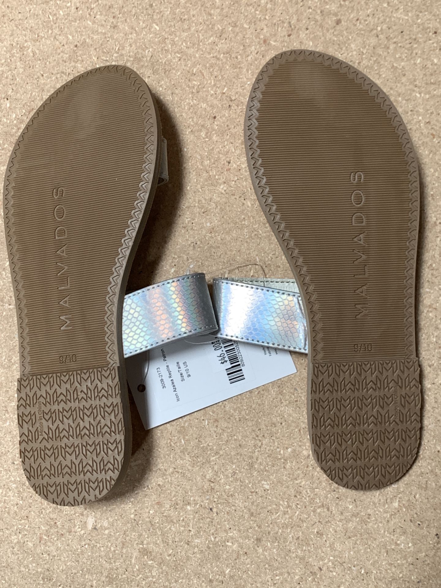 5 Pairs Malvados Flip Flop Sandals, Icon Azelea Reptile, New with Tags, Various Sizes ($230 Value) - Image 4 of 5