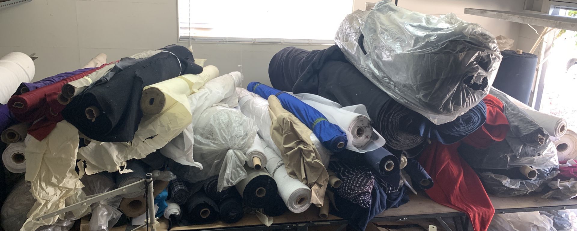 Large Lot of Clothing Fabric Rolls, Most 5' wide rolls, Approx 1,000++ yards **Las Vegas Pick Up - Image 6 of 8